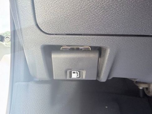 Used 2024 Nissan Sentra SV image 20