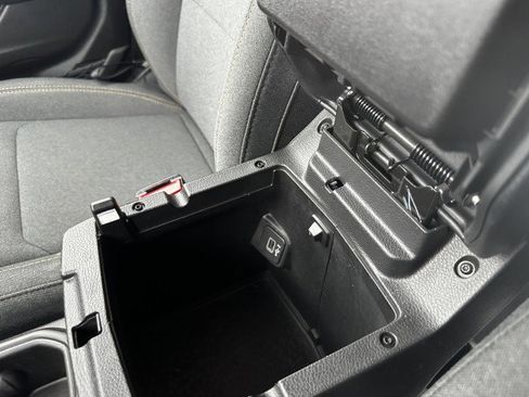 Used 2024 Jeep Wrangler Sport image 31