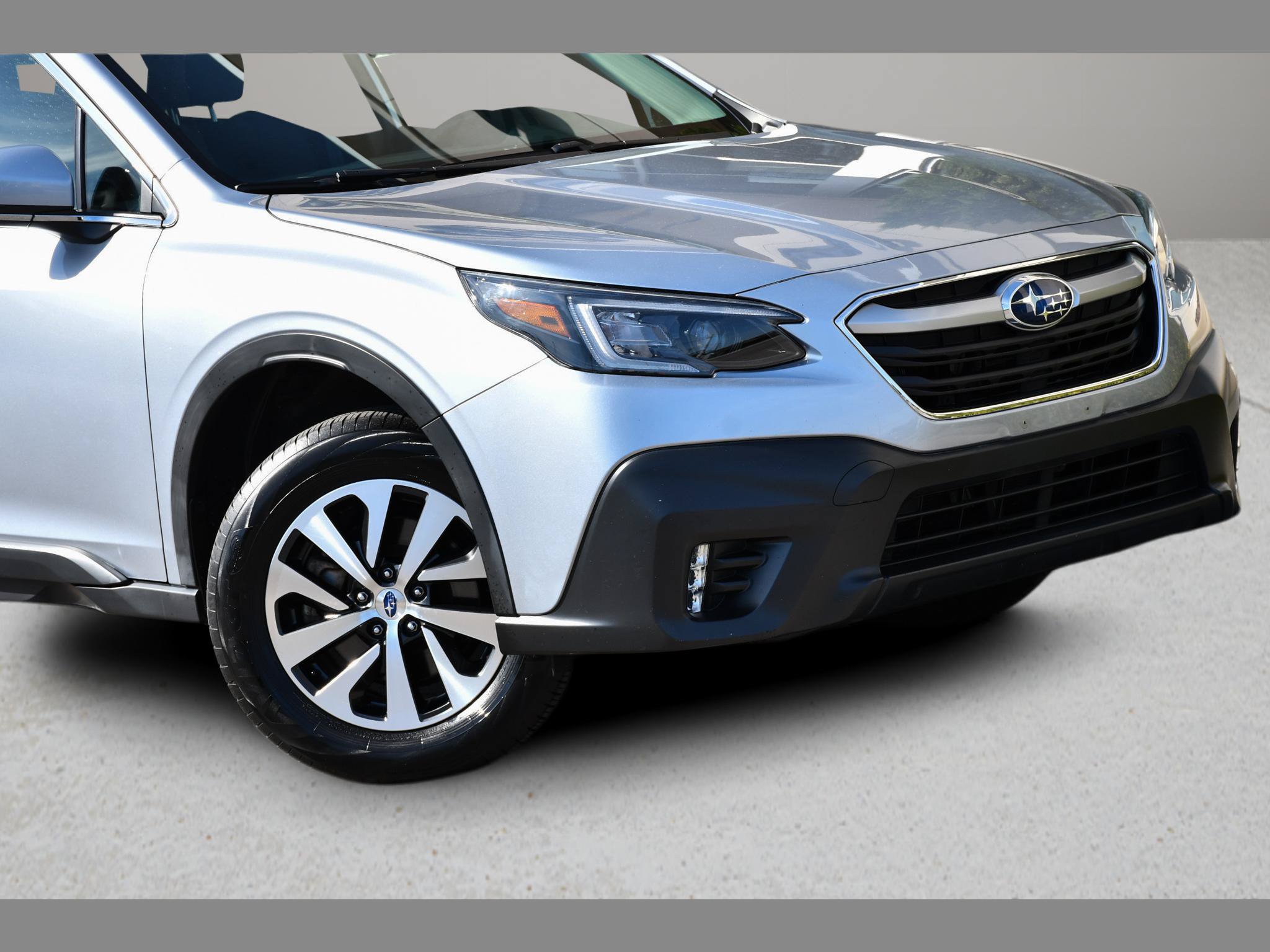 Used 2020 Subaru Outback Premium w/ Popular Package #1 AWD/4WD image 10