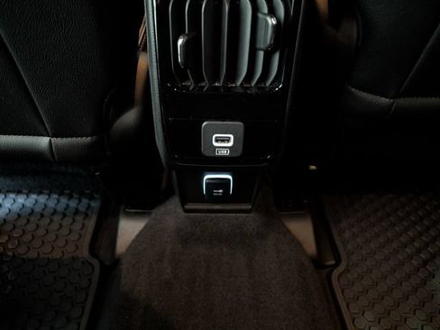 Used 2025 Jeep Compass Trailhawk AWD/4WD image 10