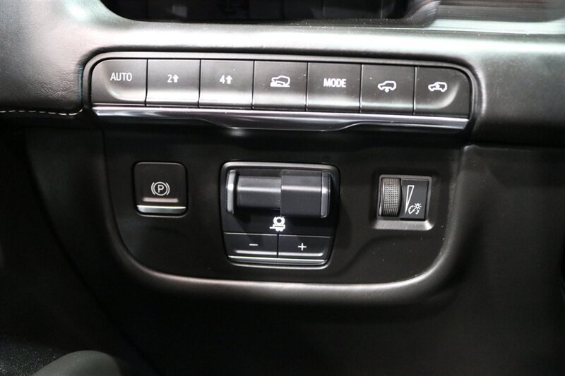 Used 2024 Cadillac Escalade Sport Platinum w/ LPO, ONYX Package AWD/4WD image 69