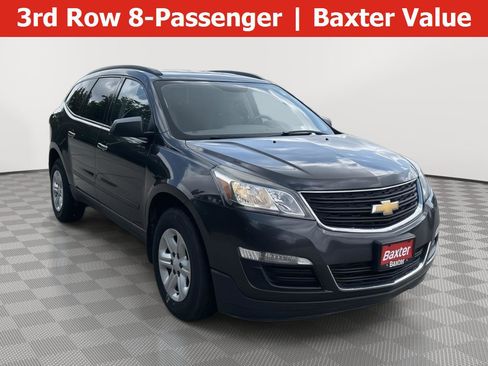 Used 2017 Chevrolet Traverse LS FWD image 1