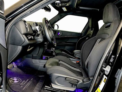 Used 2019 MINI Cooper Countryman SE w/ Signature Upholstery Package image 9