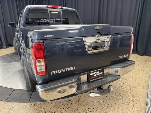 Used 2018 Nissan Frontier SV image 9