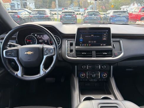 Used 2021 Chevrolet Tahoe Premier w/ Premium Package AWD/4WD image 12
