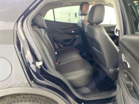 Used 2022 Buick Encore Preferred w/ Safety Package image 31