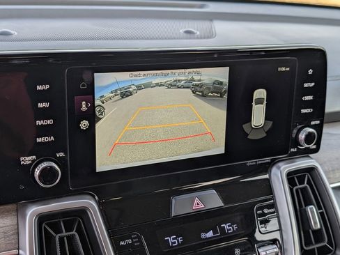 Certified 2023 Kia Sorento S w/ Panoramic Sunroof Package image 28