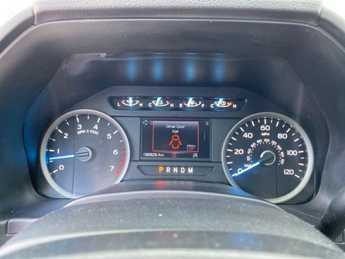 Used 2019 Ford F150 XLT w/ Equipment Group 302A Luxury AWD/4WD image 22