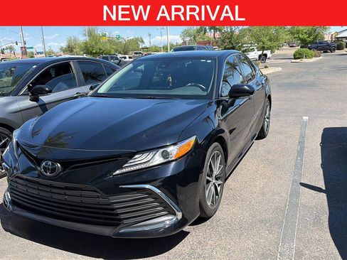 Used 2024 Toyota Camry XLE image 1