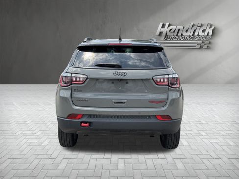 Used 2023 Jeep Compass Trailhawk AWD/4WD image 8