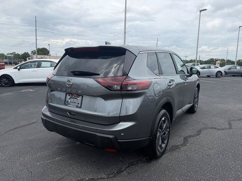 Used 2025 Nissan Rogue SV FWD image 7