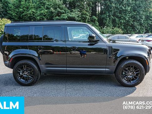 Used 2025 Land Rover Defender 110 S AWD/4WD image 9