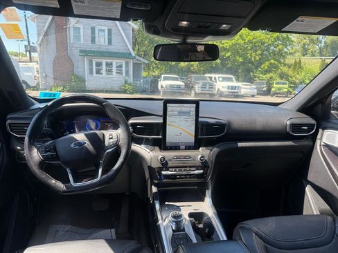 Used 2020 Ford Explorer ST w/ ST Street Pack AWD/4WD image 17