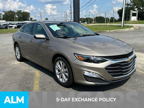 Used 2025 Chevrolet Malibu LT FWD image 3