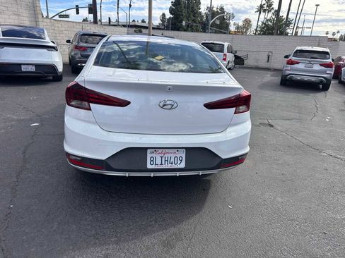 Used 2019 Hyundai Elantra SE w/ Cargo Package image 4