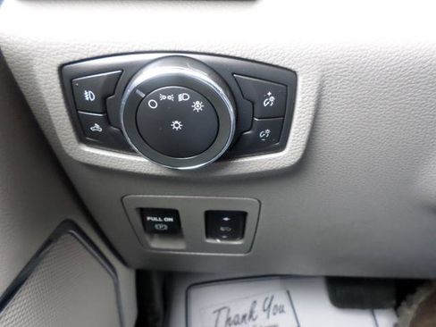 Used 2019 Ford F150 Lariat image 36