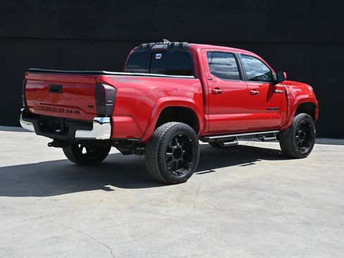 Used 2022 Toyota Tacoma SR5 image 5