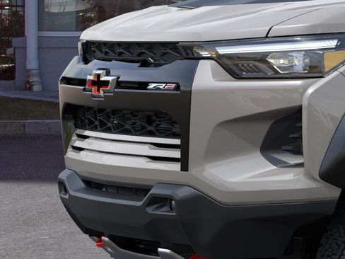New 2026 Chevrolet Colorado ZR2 w/ Technology Package AWD/4WD image 13