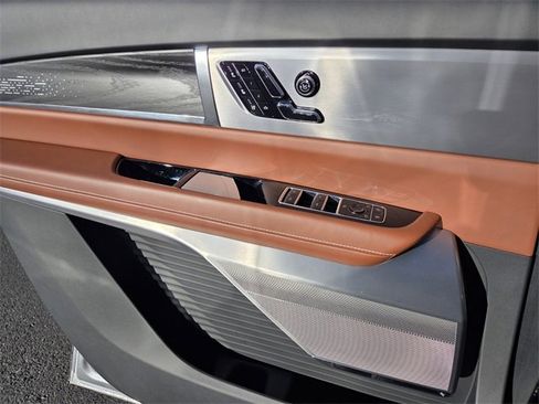 New 2026 Cadillac Vistiq Platinum image 20