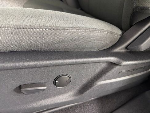 Used 2023 Ford F150 Lightning XLT image 23