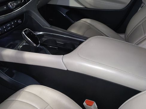 Used 2020 Buick Enclave Essence w/ Sport Touring Edition FWD image 26