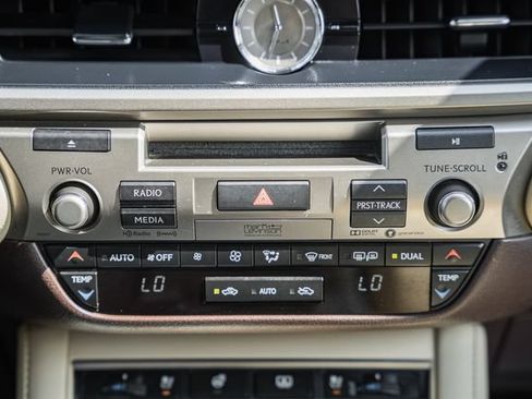 Used 2017 Lexus ES 350 FWD image 24