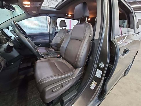 Used 2023 Honda Odyssey EX-L image 6