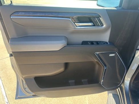 Used 2024 Chevrolet Silverado 1500 LTZ image 12