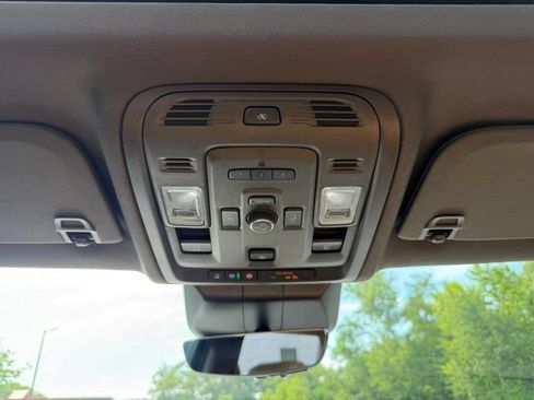 Used 2021 Cadillac Escalade ESV Sport AWD/4WD image 33
