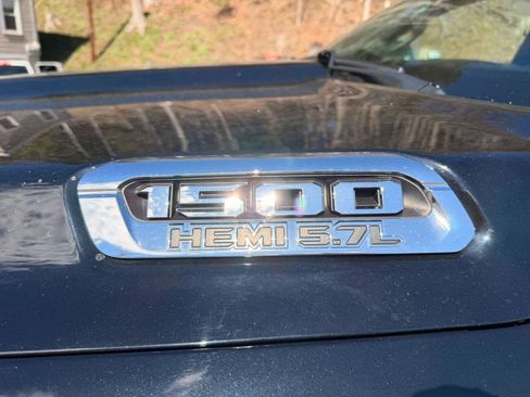 Used 2019 RAM 1500 Limited AWD/4WD image 9