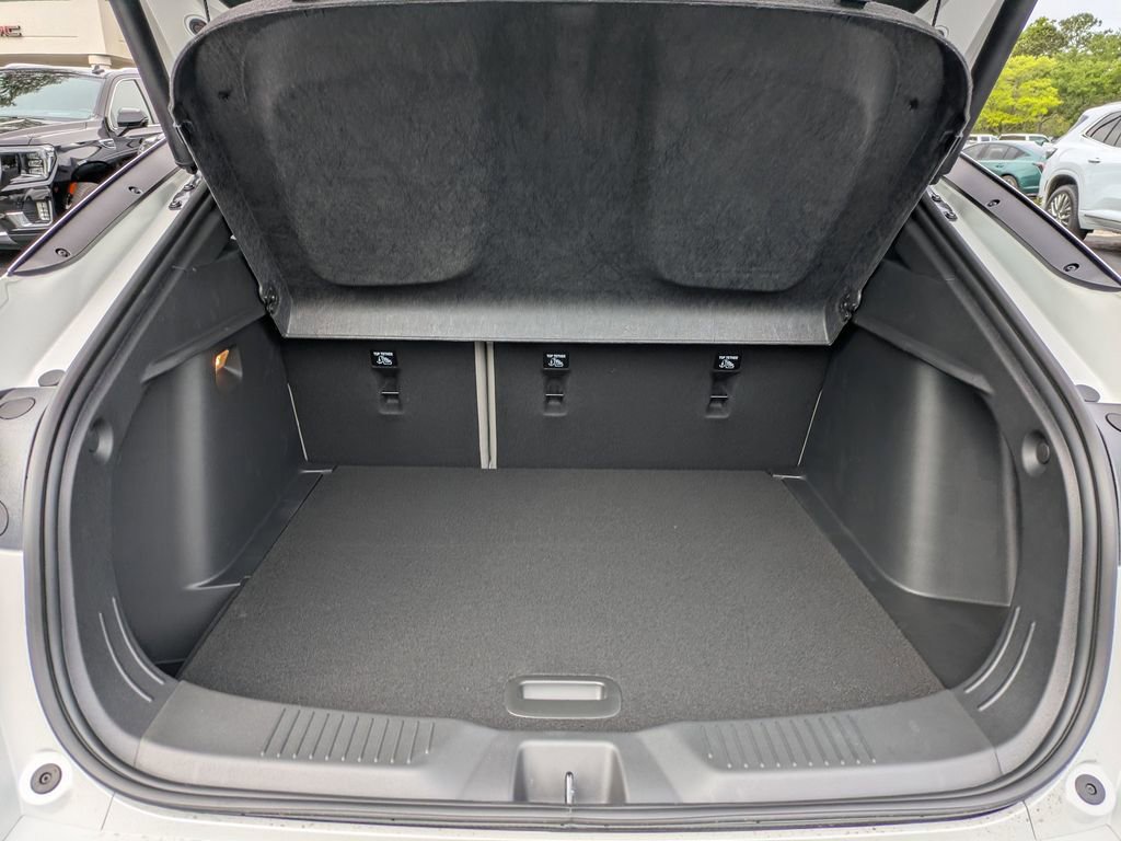 New 2026 Buick Envista Avenir FWD image 13
