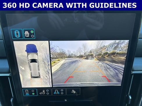 Certified 2025 GMC Yukon Denali image 3