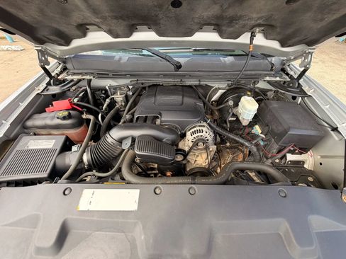 Used 2011 Chevrolet Silverado 1500 LT w/ Regional Value Package RWD image 9