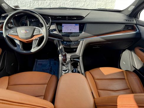 Used 2022 Cadillac XT5 Premium Luxury image 32