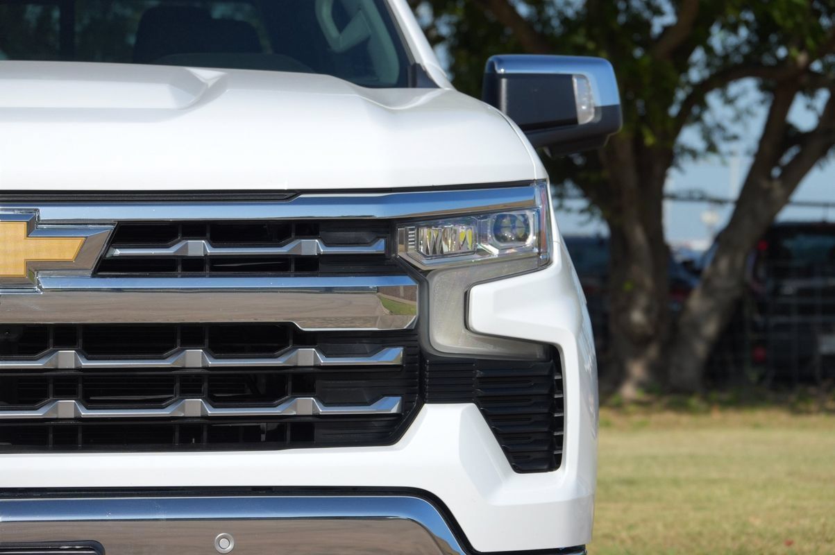 Used 2022 Chevrolet Silverado 1500 LTZ AWD/4WD image 20