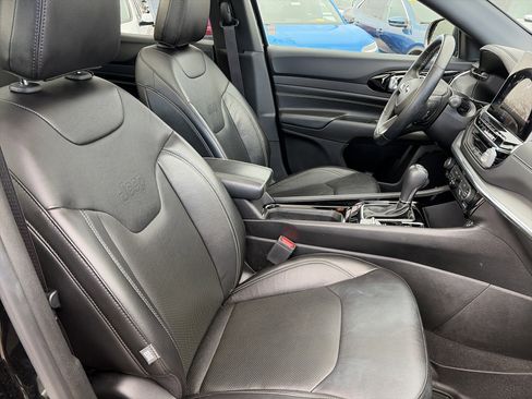 Used 2022 Jeep Compass High Altitude AWD/4WD image 12