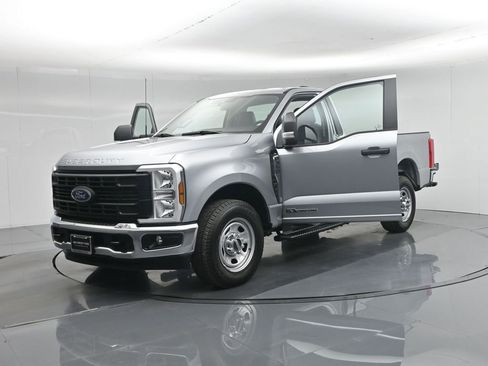 Used 2024 Ford F350 XL w/ XL Chrome Package image 34