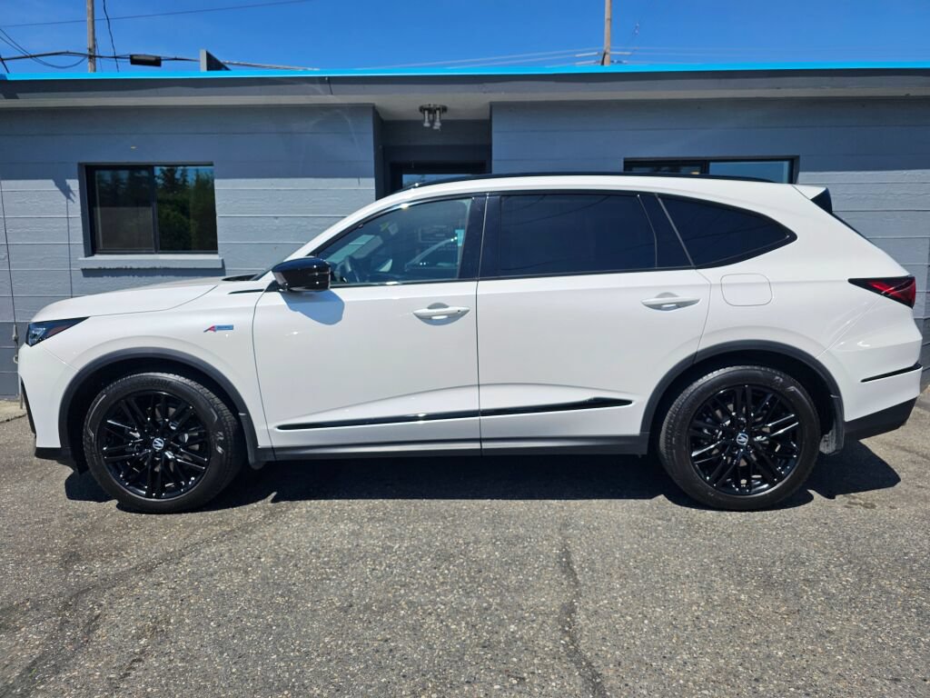 Used 2025 Acura MDX A-Spec w/ Advance Package AWD/4WD image 2