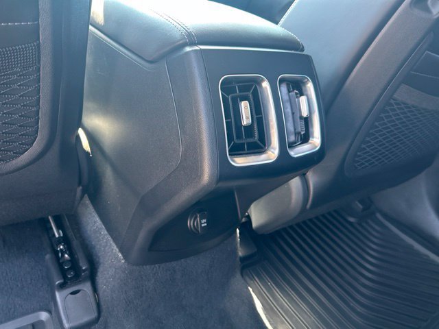 Used 2025 Kia Sorento S w/ Panoramic Sunroof Package FWD image 40