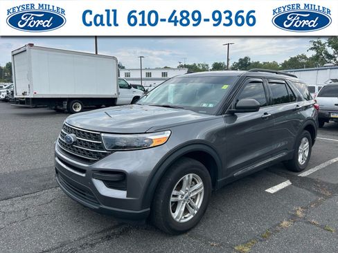 Used 2022 Ford Explorer XLT w/ Class IV Trailer Tow Package AWD/4WD image 1