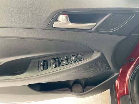 Used 2019 Hyundai Tucson SE AWD/4WD image 13