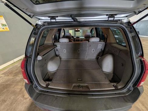 Used 2004 Saturn Vue AWD V6 image 25