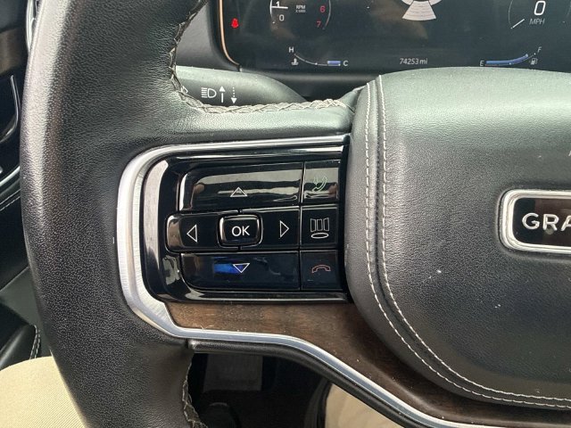Used 2023 Jeep Grand Wagoneer L Series II AWD/4WD image 30