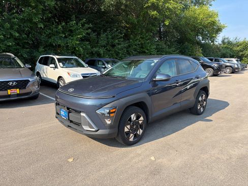 Used 2024 Hyundai Kona SEL w/ Convenience Package AWD/4WD image 4