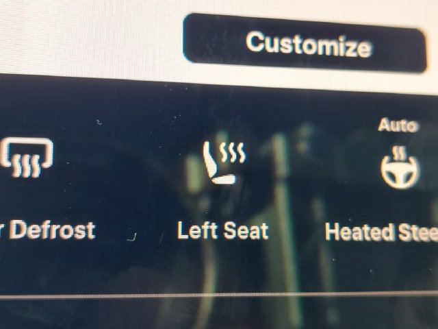 Used 2024 Tesla Model Y Long Range AWD/4WD image 31