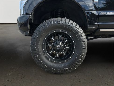 Used 2022 Ford F250 Platinum w/ FX4 Off-Road Package image 10