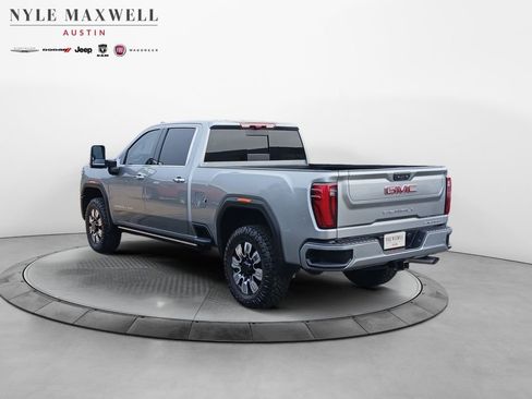 Used 2025 GMC Sierra 2500 Denali w/ Denali Reserve Package image 15