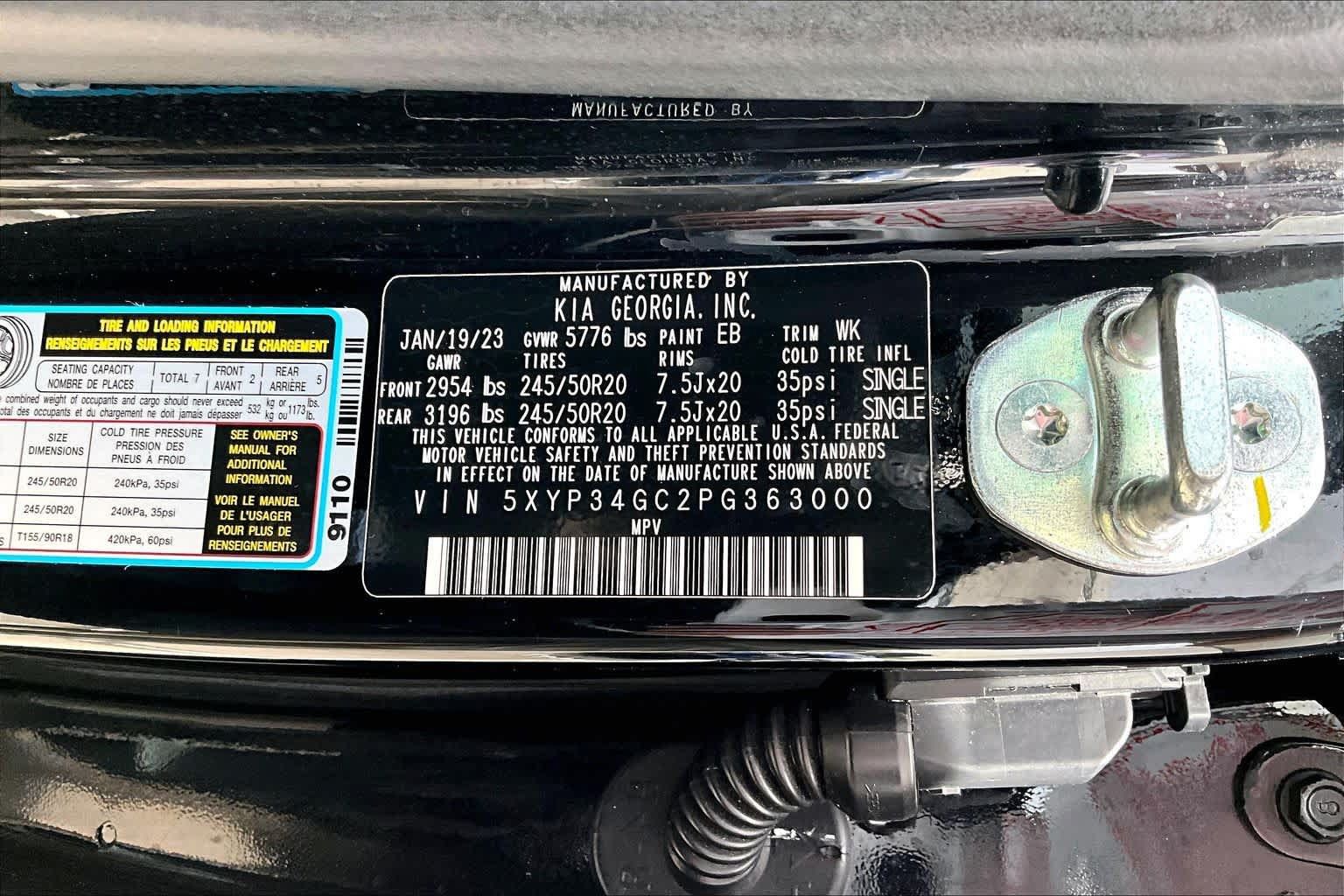 Used 2023 Kia Telluride EX w/ EX Captain's Chair Package FWD image 38