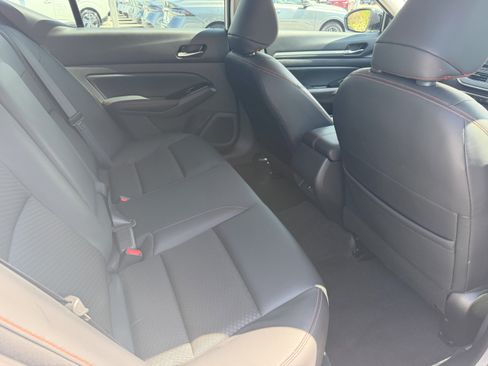 Used 2024 Nissan Altima 2.5 SR FWD image 22