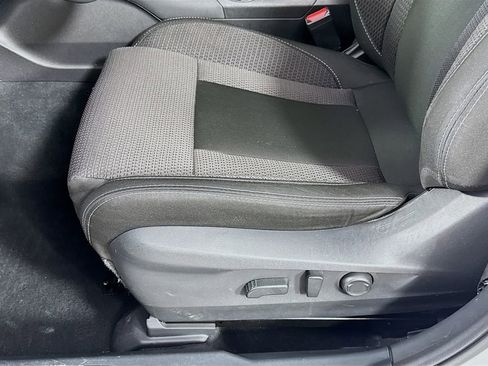 Used 2022 Subaru Outback Premium image 22